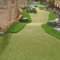 Adventure golf, Putt-putt golf